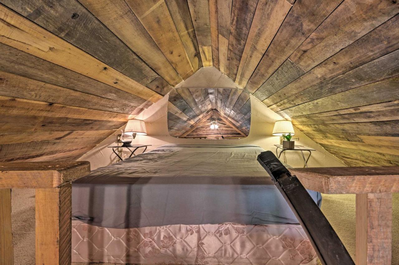 Creekside Cabin With Deck In Pisgah Forest! Barnardsville エクステリア 写真